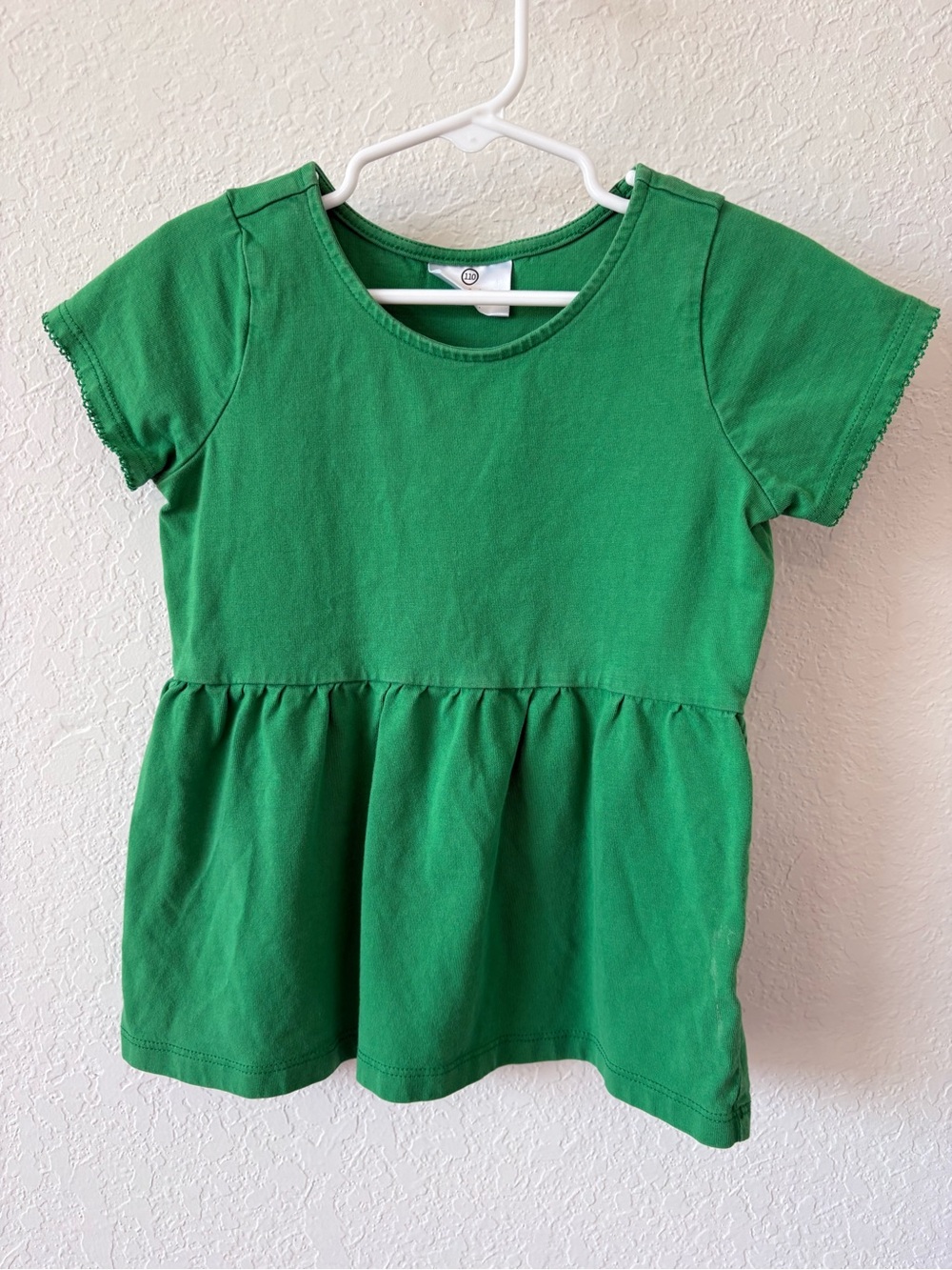 Hanna Andersson Bright Green Short Sleeve Peplum Tee